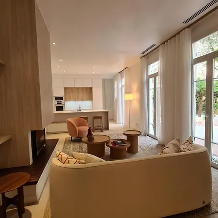 Ref 2071 - Center Exceptional With Private Patio * Cannes