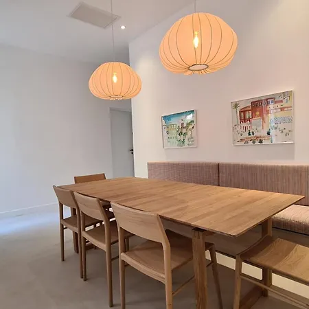 Apartment Ref 2071 - Center Exceptional With Private Patio *