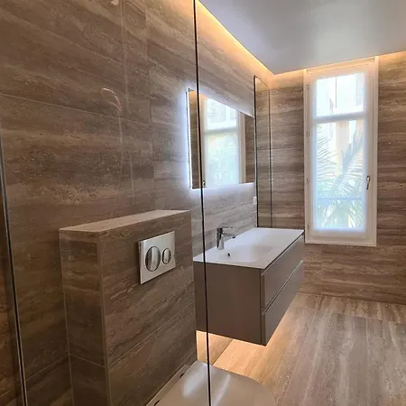 Ref 2071 - Center Exceptional With Private Patio Apartment