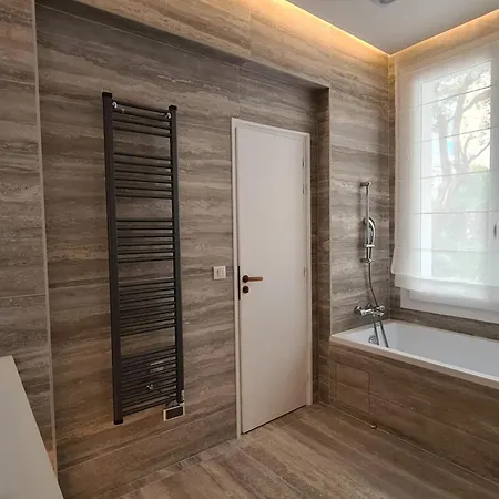 Ref 2071 - Center Exceptional With Private Patio Apartment *