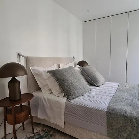 Apartment Ref 2071 - Center Exceptional With Private Patio Cannes