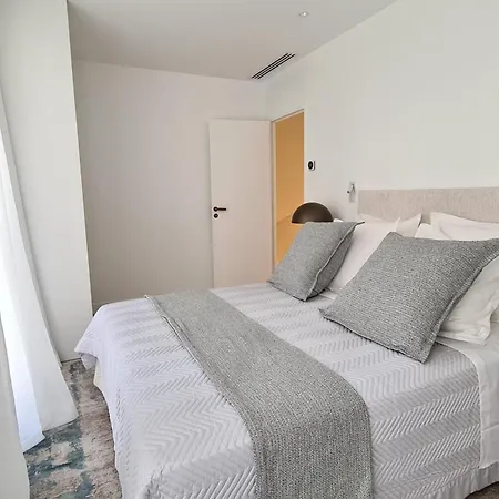 Ref 2071 - Center Exceptional With Private Patio Apartment Cannes